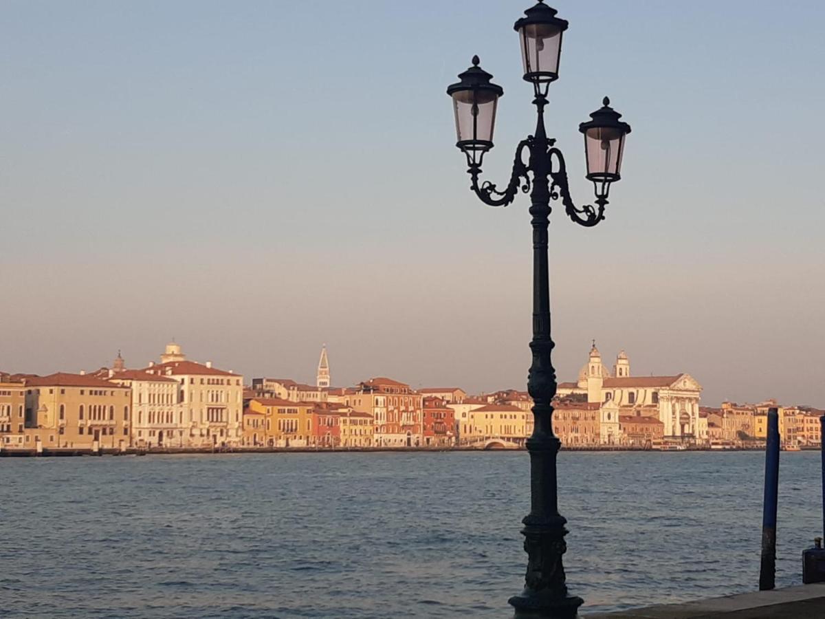 Giudecca Molino Stucky Apartment Venice Exterior photo